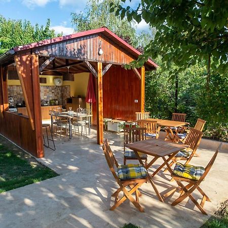Vila Jean Bart Hotell Mangalia Exteriör bild