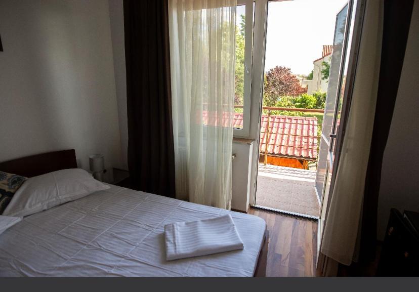 Vila Jean Bart Hotell Mangalia Exteriör bild
