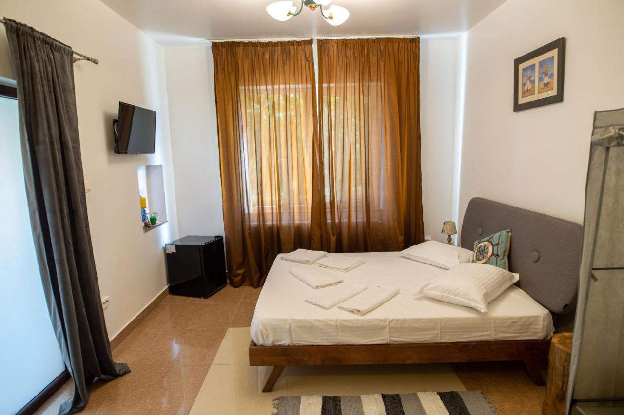 Vila Jean Bart Hotell Mangalia Exteriör bild
