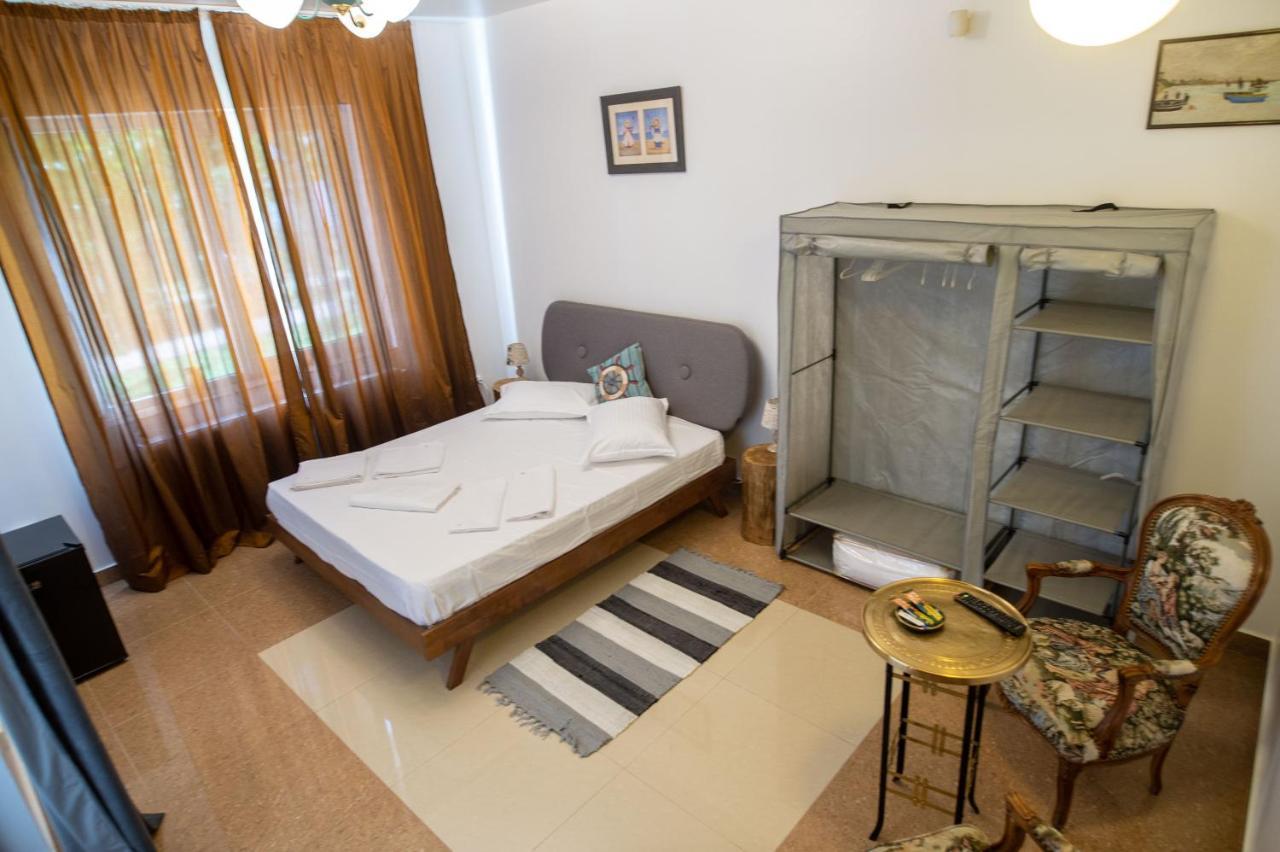 Vila Jean Bart Hotell Mangalia Exteriör bild