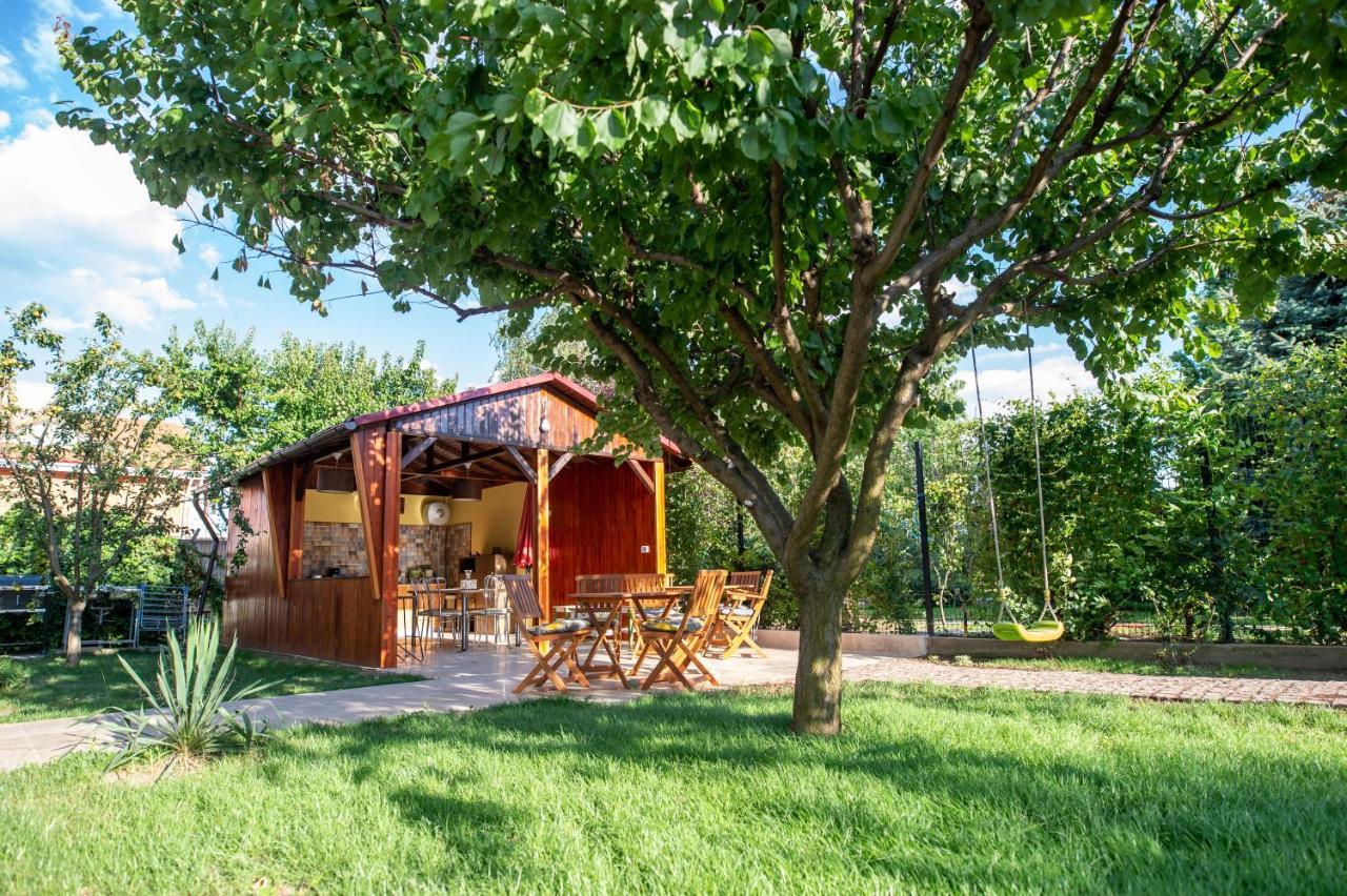 Vila Jean Bart Hotell Mangalia Exteriör bild